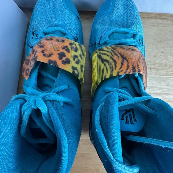 Nike Kyrie 6 Kids Size 7Y Oracle Aqua Basketball Kyrie Irving BQ5599-300 - Picture 5 of 9